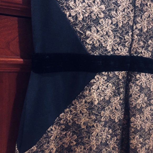 Dress - Picture 3 of 4